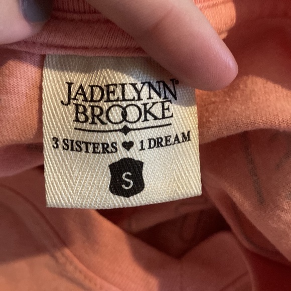 Pink T - Picture 3 of 3